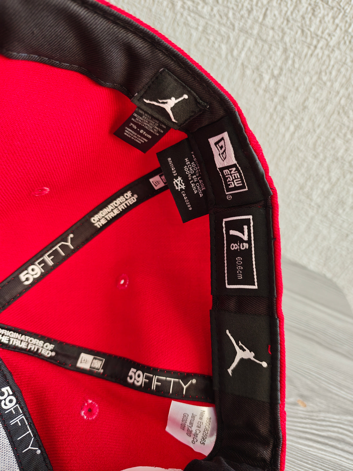 Gorra Jordan x New Era roja 7⅝